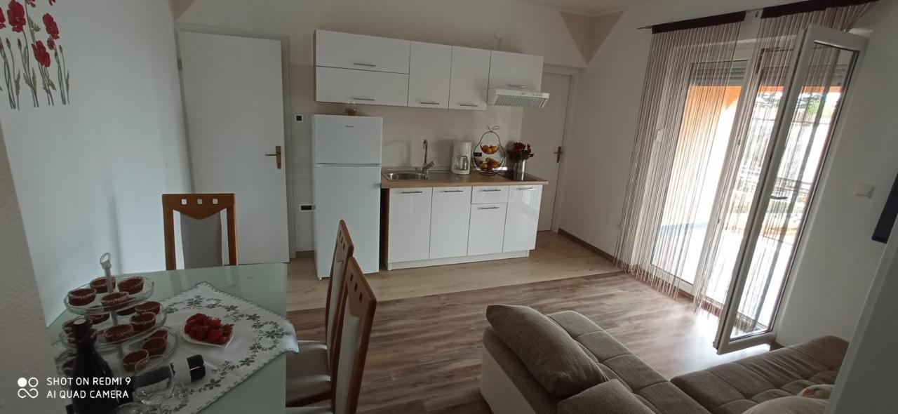 Apartments Katarina Porec Esterno foto
